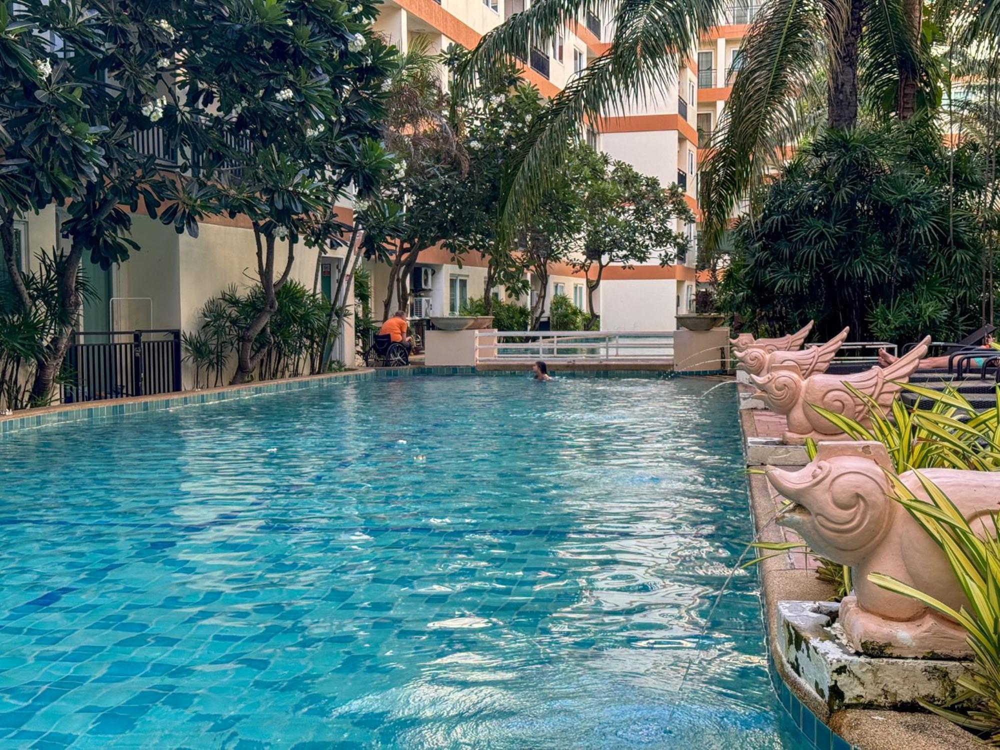 卧室直达泳池 全网最低价 到中天海滩5分钟 Jomtien Beach Dış mekan fotoğraf